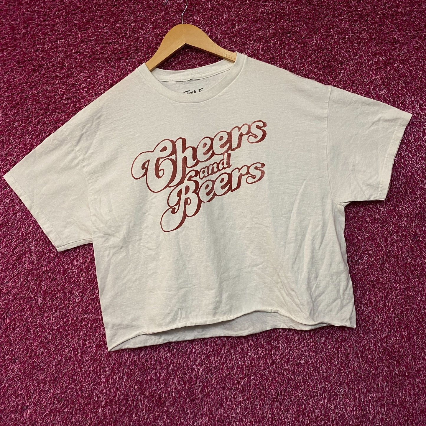 Junk Food Clothing Cheers and Beers Cropped Graphic T-Shirt Large