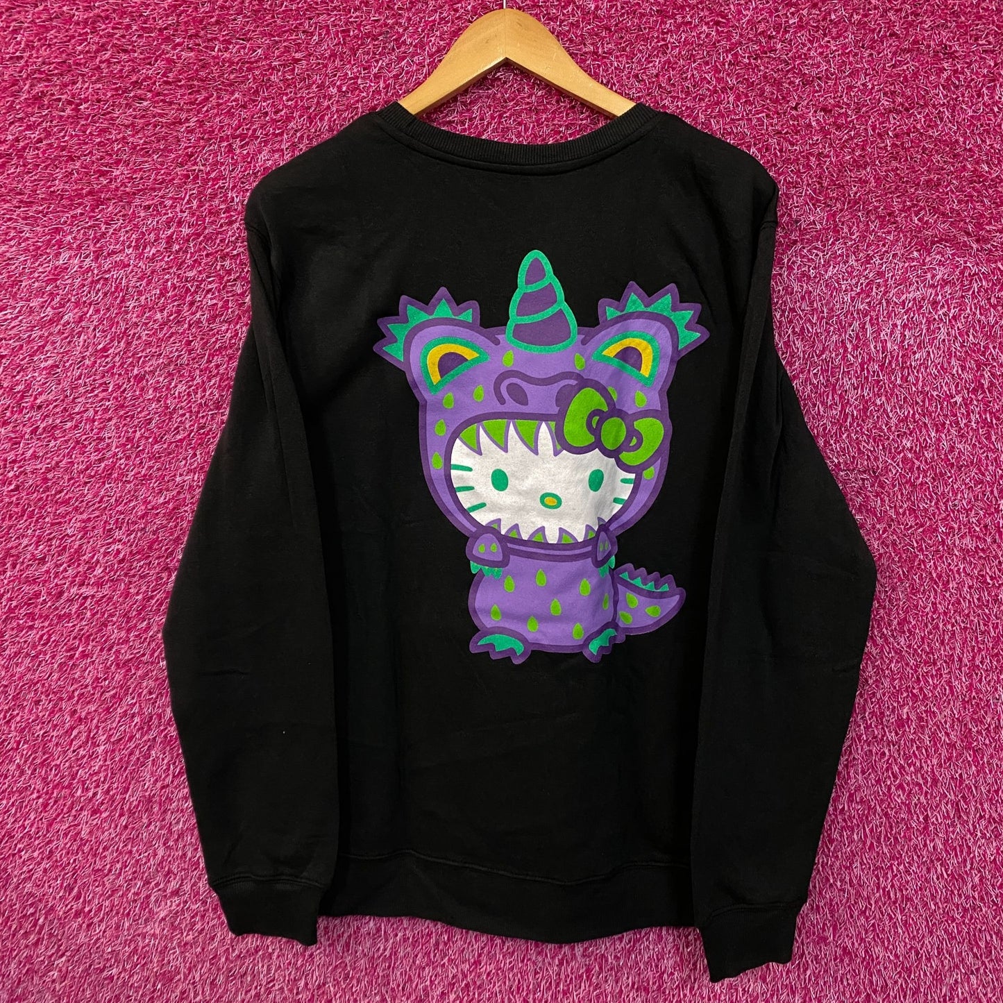 Kaiju Hello Kitty Crewneck sweater size medium