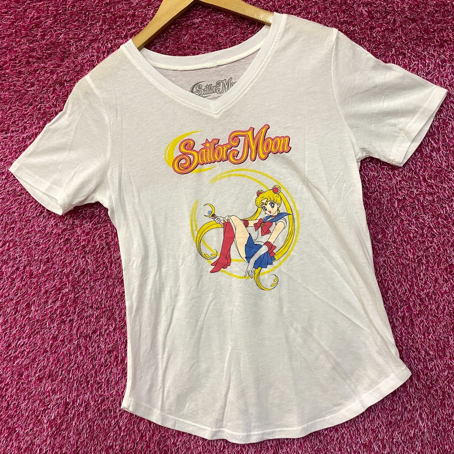 Sailor Moon Anime Graphic V-Neck T-Shirt Small