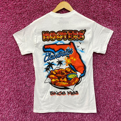 Hooters Delightfully Tacky Yet Unrefined T-Shirt Small