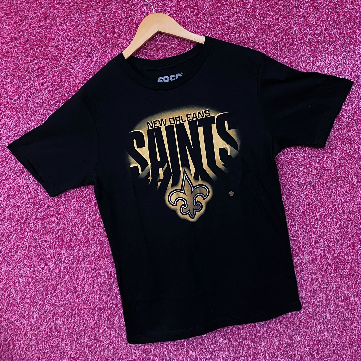 FOCO NFL New Orleans Saints Team Logo Graphic T-Shirt Medium