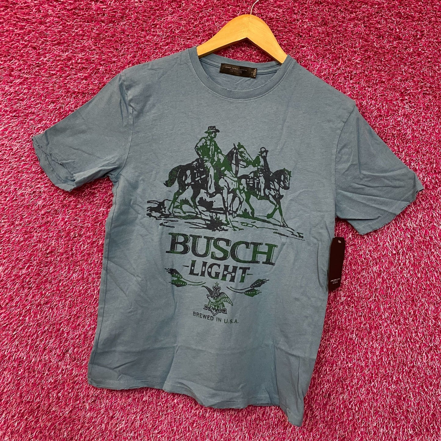 Junk Food Clothing Busch Light Vintage-Style T-Shirt Small