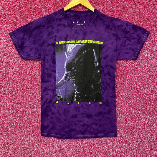 Alien Xenomorph Space No One Can Hear You Scream Tie Dye Small