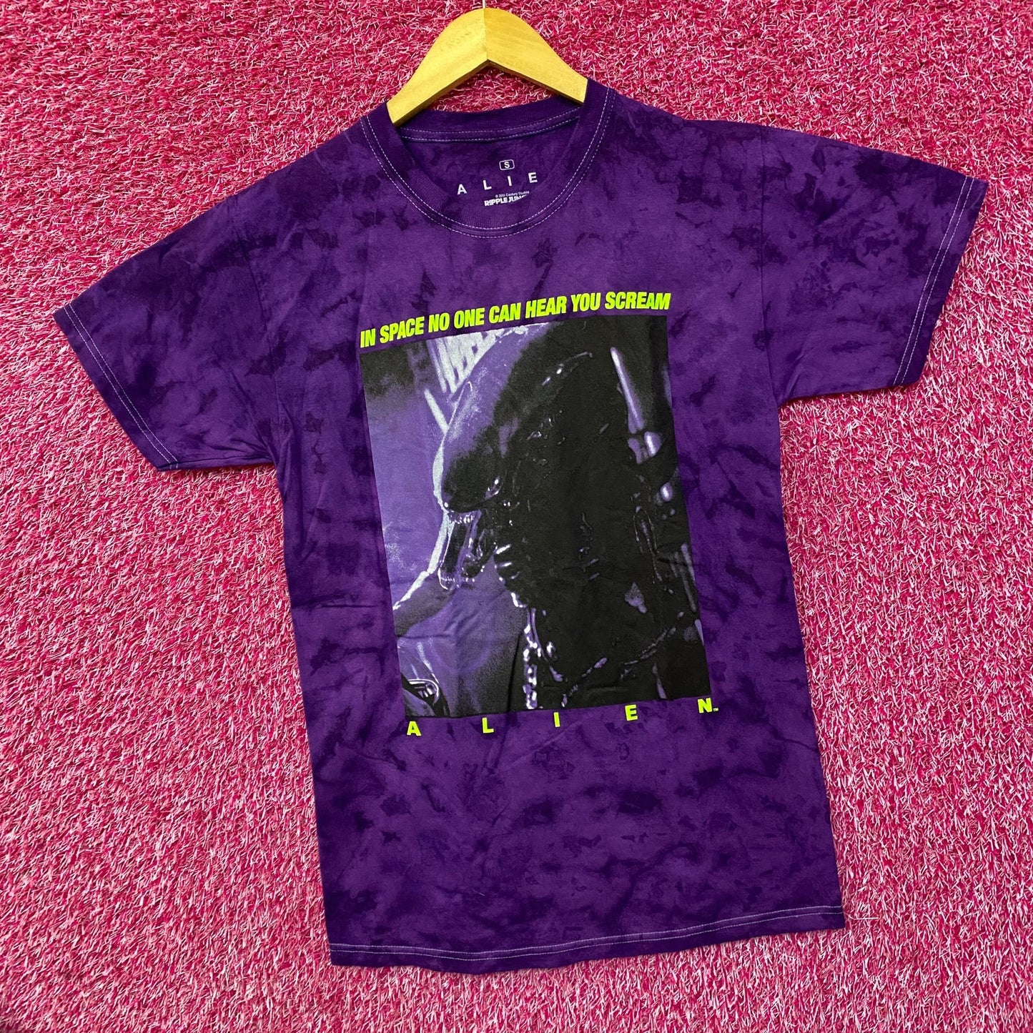 Alien Xenomorph Space No One Can Hear You Scream Tie Dye Small