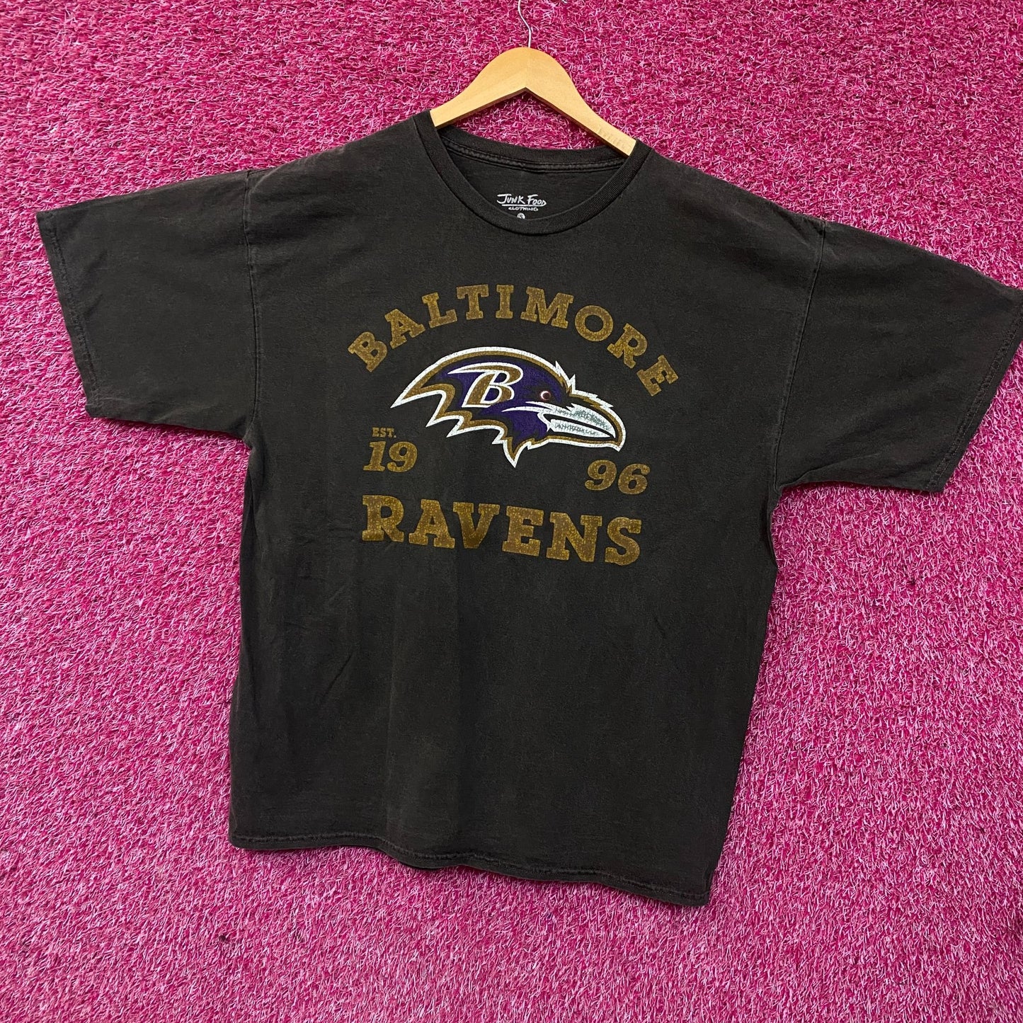 Junk Food Baltimore Ravens Establishment Retro Vintage Style Graphic T-Shirt Small