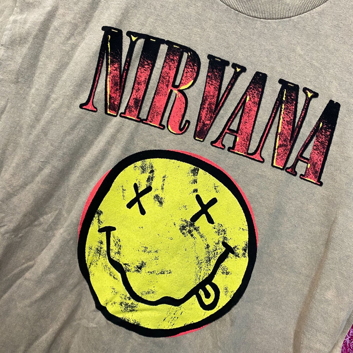 Nirvana Nevermind Grunge Rock Tshirt size Medium