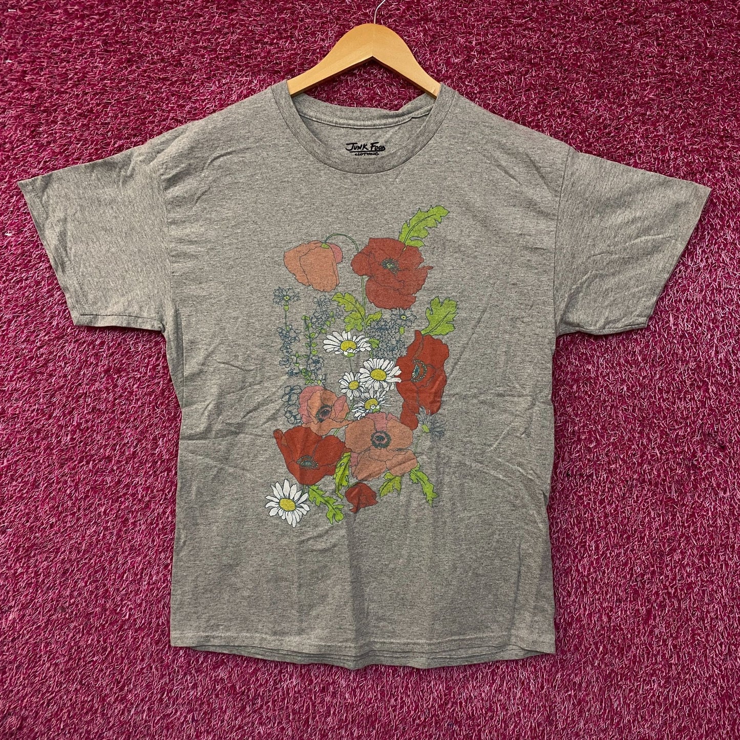 Junk Food Flowers Cotton Graphic T-Shirt Medium