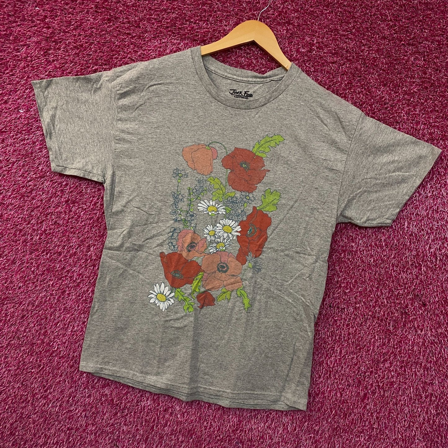 Junk Food Flowers Cotton Graphic T-Shirt Medium