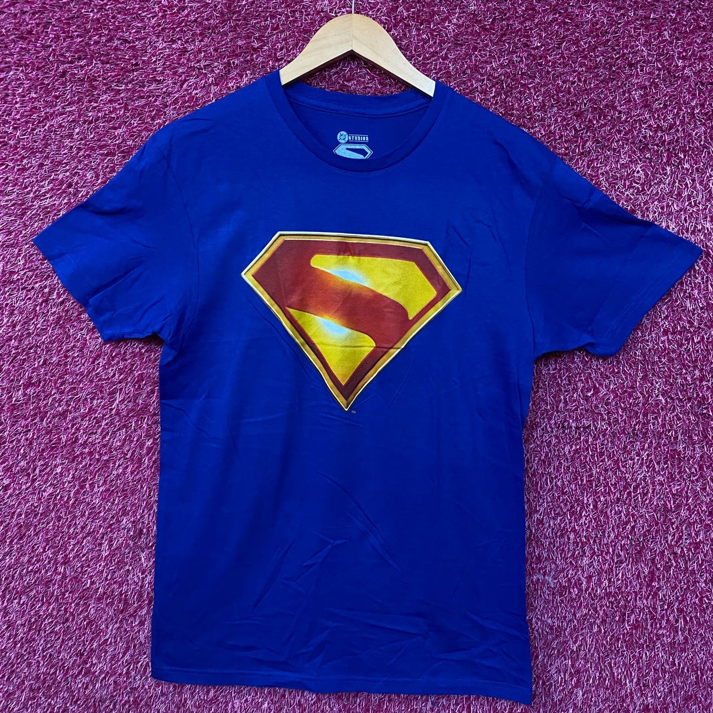 DC Comics Superman Logo Graphic T-Shirt Medium