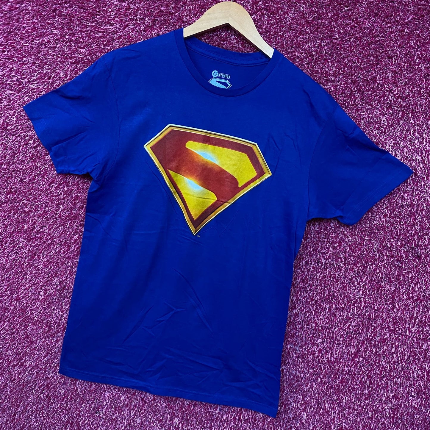 DC Comics Superman Logo Graphic T-Shirt Medium