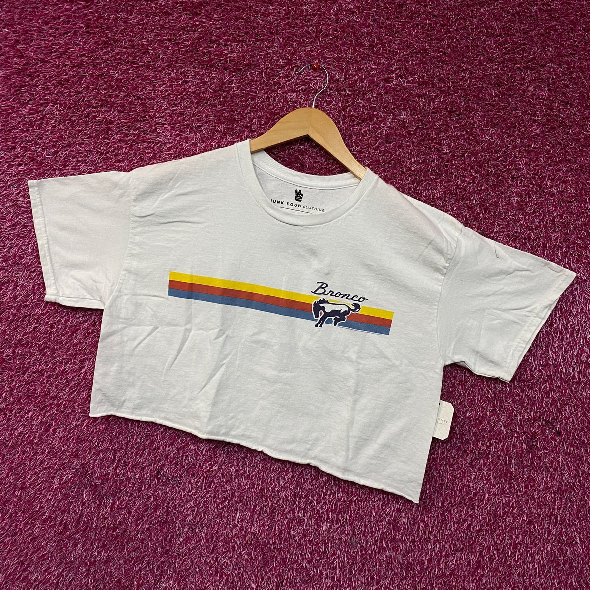 Junk Food Clothing "Bronco 66" Graphic Women's Crop Tee Medium
