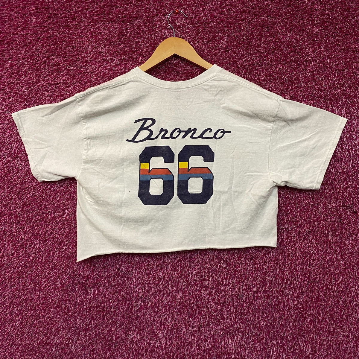 Junk Food Clothing "Bronco 66" Graphic Women's Crop Tee Medium