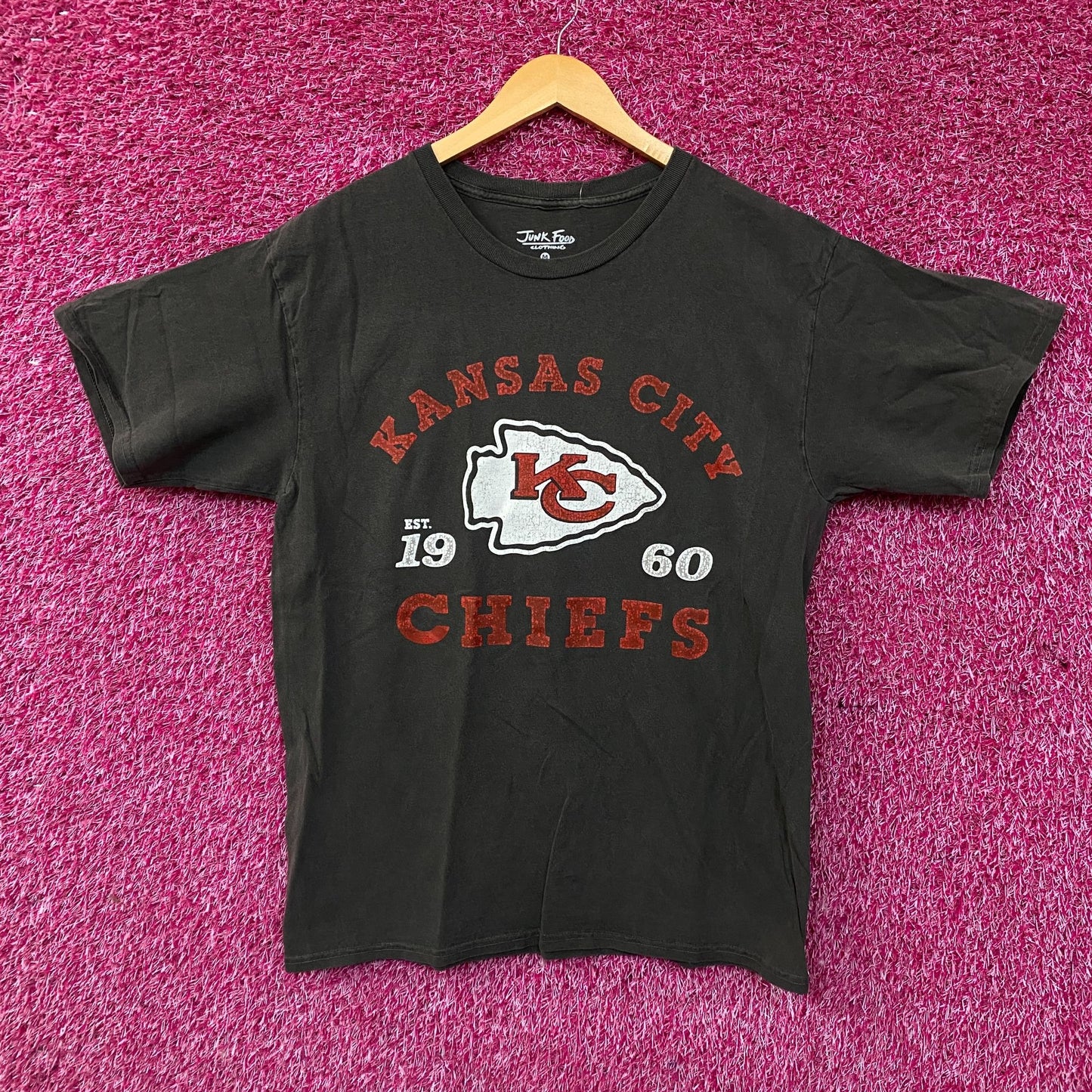 Junk Food Clothing Kansas City Chiefs Kingdom Vintage Style Women's T-Shirt Medium