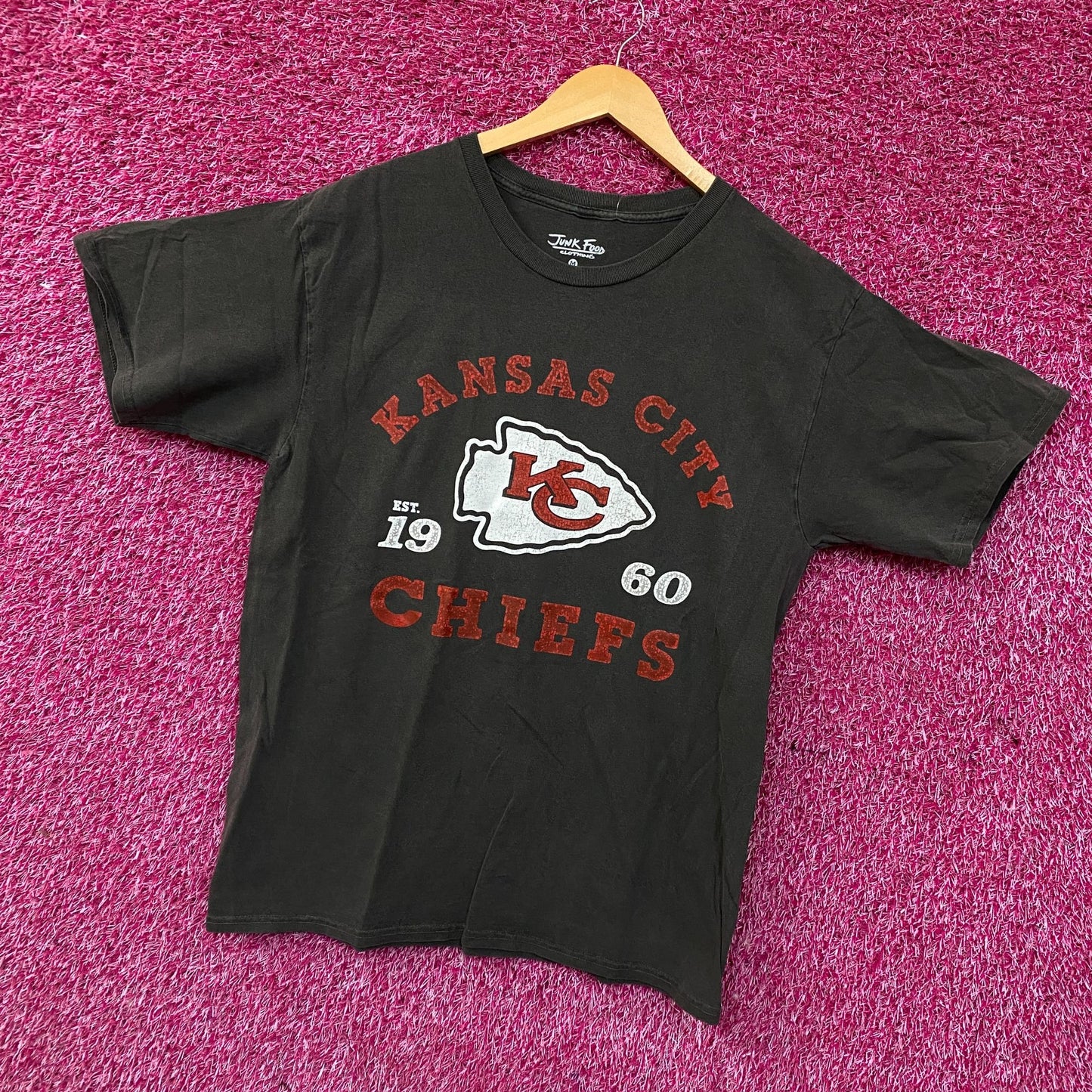 Junk Food Clothing Kansas City Chiefs Kingdom Vintage Style Women's T-Shirt Medium