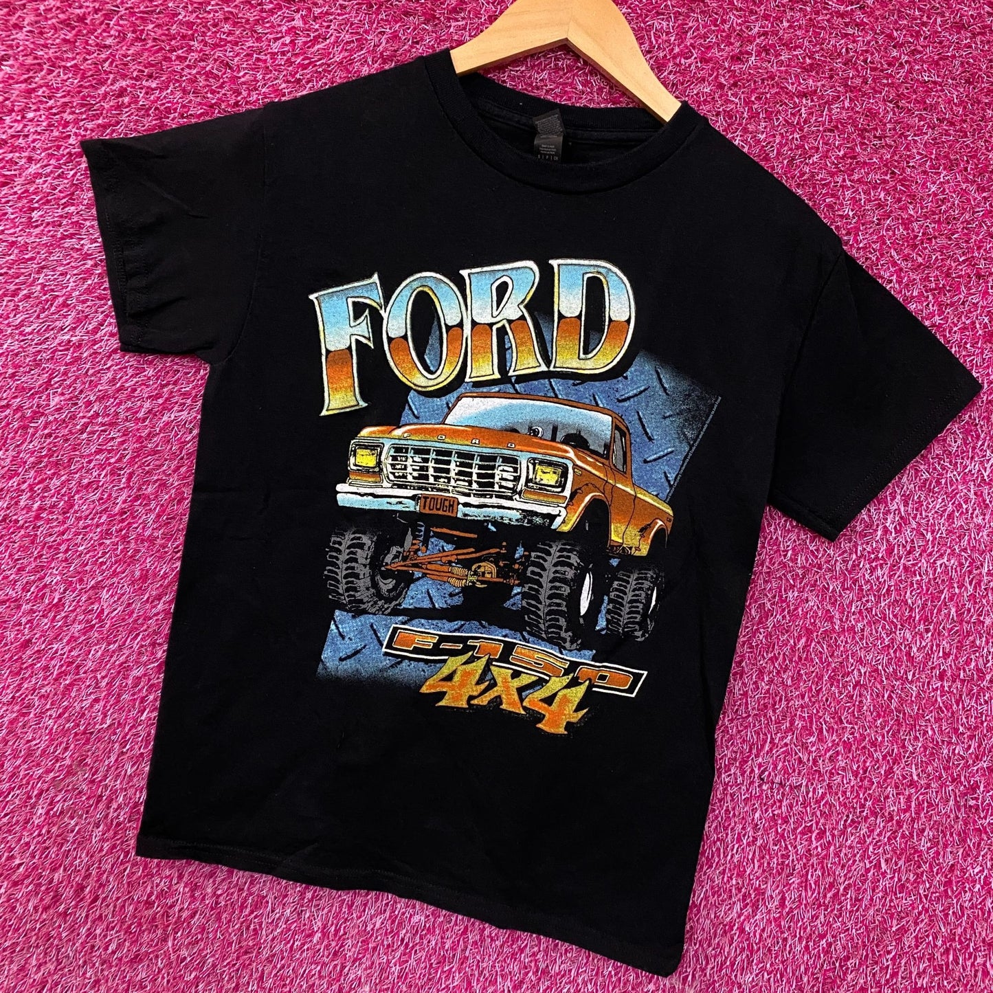 Junk Food Clothing Ford 4X4 Flea Market T-Shirt Small