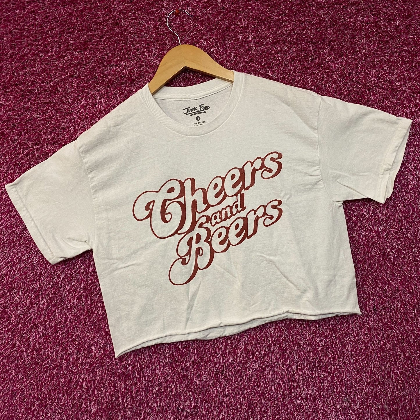 Junk Food Clothing Cheers and Beers Cropped Graphic T-Shirt Small