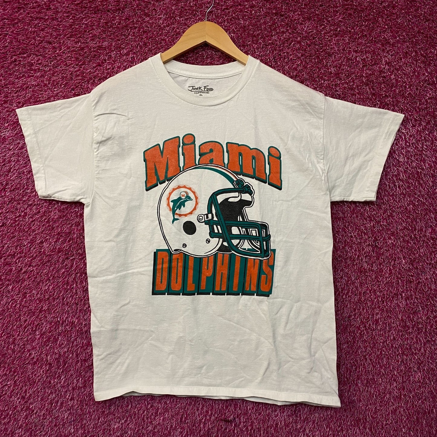 Junk Food NFL Miami Dolphins Throwback Helmet Logo T- Shirt Medium