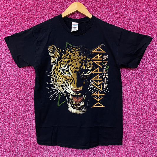 Def Leppard Japanese Katakana Graphic Design T-Shirt Small