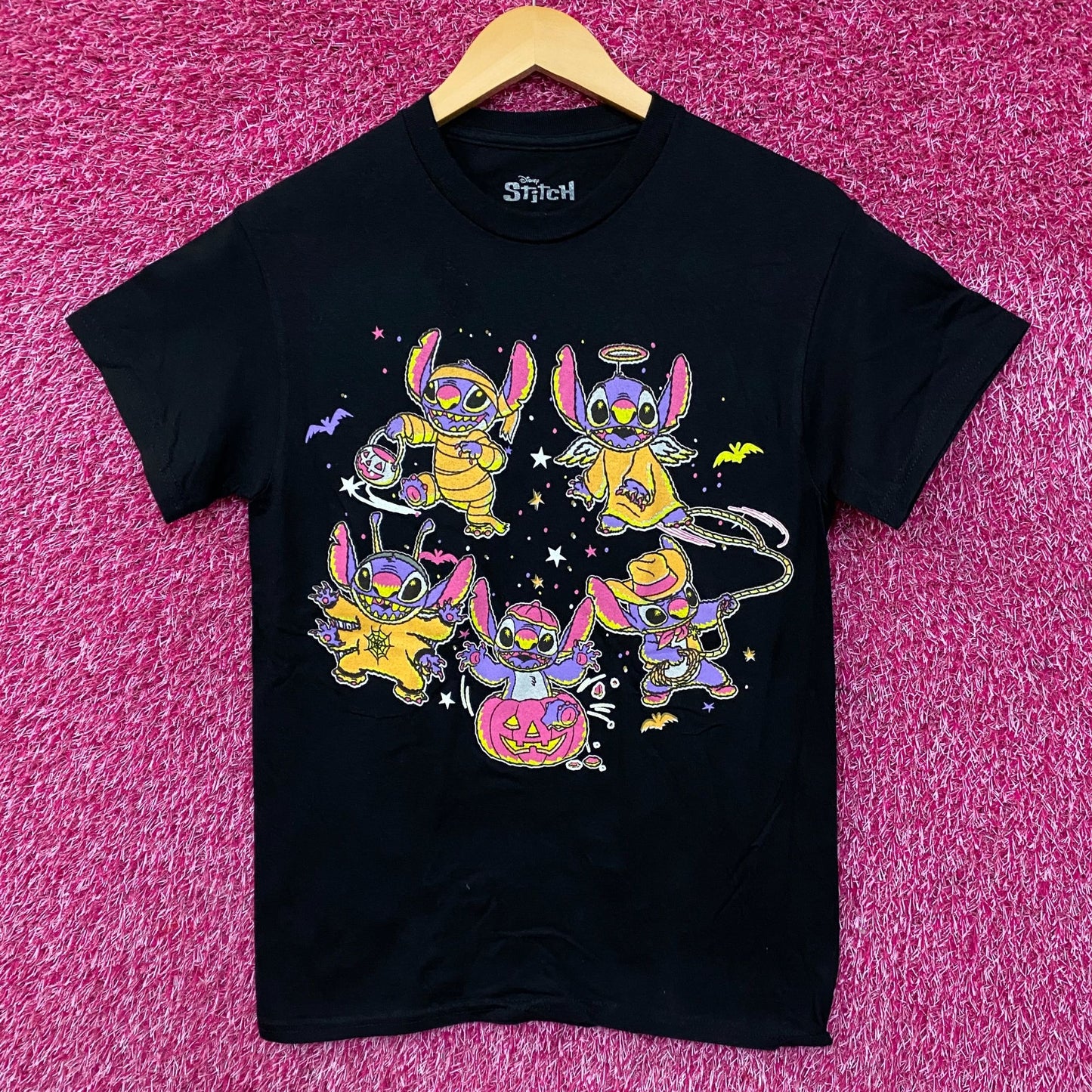 Disney Lilo & Stitch Halloween Costumes Glow-In-The Dark T-Shirt Small