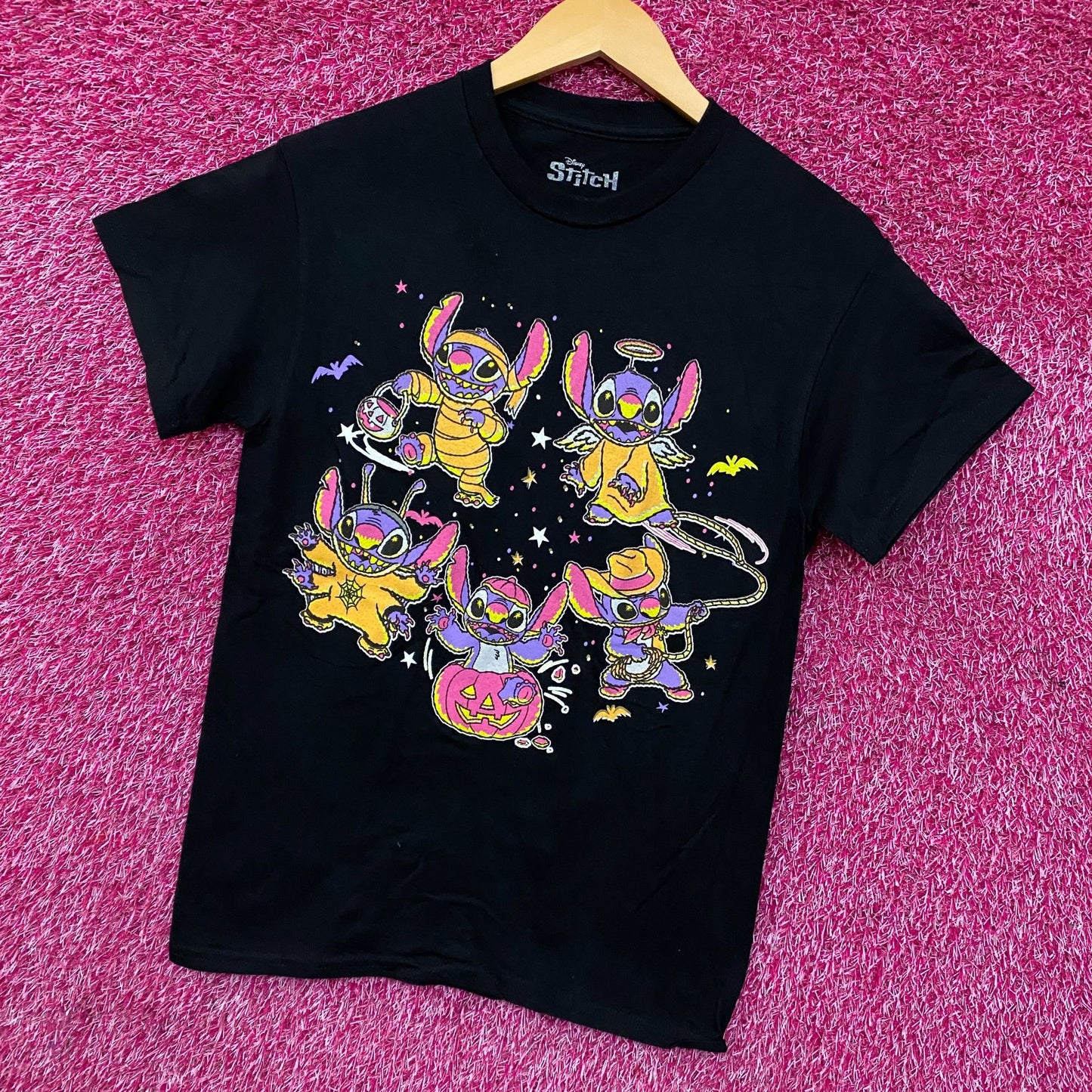 Disney Lilo & Stitch Halloween Costumes Glow-In-The Dark T-Shirt Small