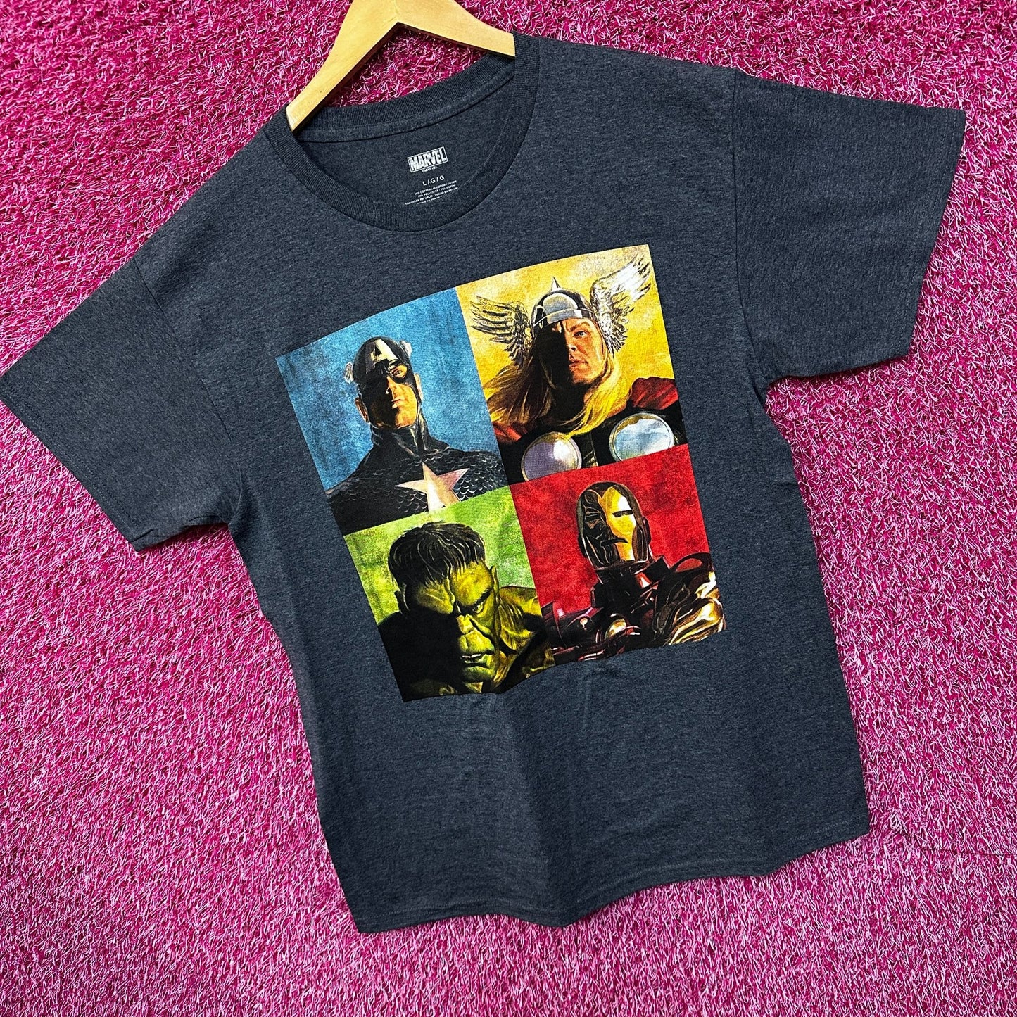 Marvel Alex Ross The Avengers Realistic Portraits Tee L