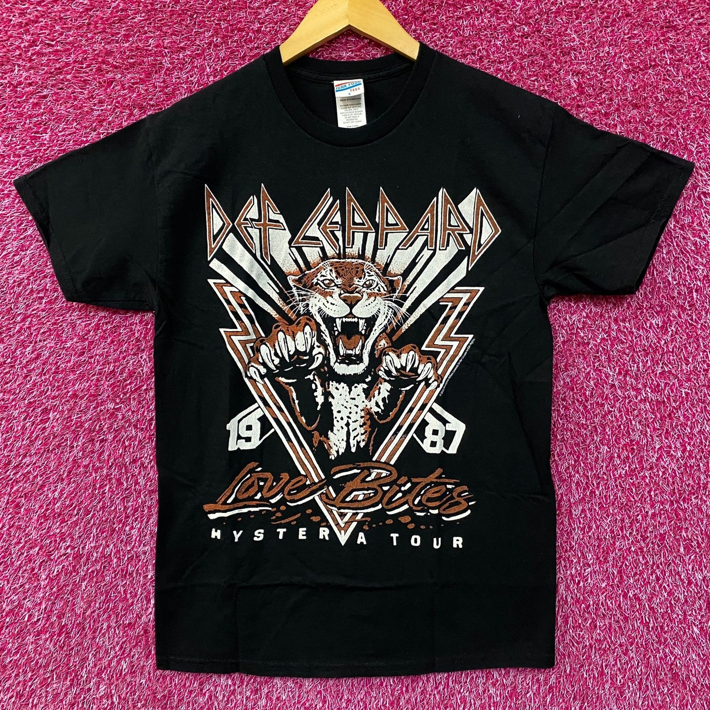 Def Leppard Love Bites Hysteria Tour 1987 Junk Food T-Shirt Small