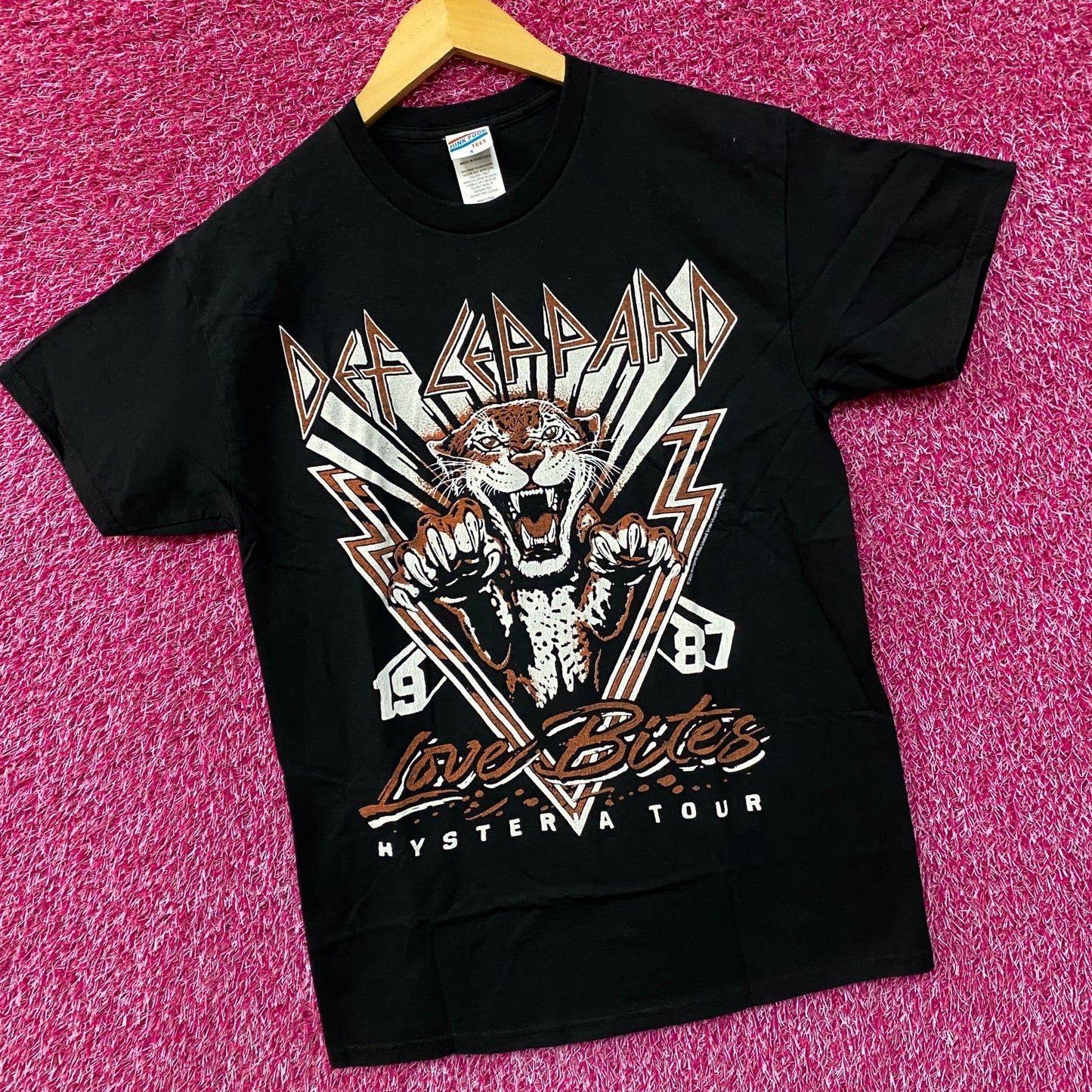 Def Leppard Love Bites Hysteria Tour 1987 Junk Food T-Shirt Small