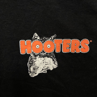 Hooters Racing Team 83 Delightfully Tacky Tailgate T-Shirt Medium