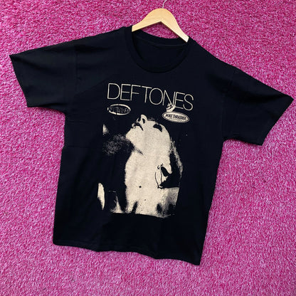 Deftones Saturday Night Wrist Graphic Band T-Shirt Large