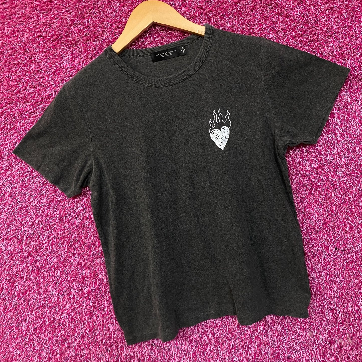 Junk Food Clothing Women's Burning Love Original Vintage Style Tee Large