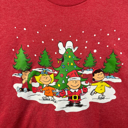 Santa Charlie Brown & Snoopy Peanuts Snowy Christmas Tee M