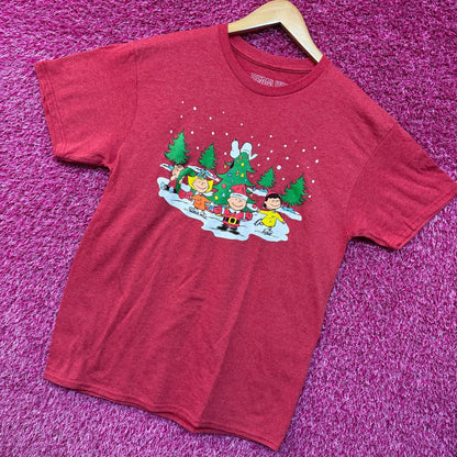 Santa Charlie Brown & Snoopy Peanuts Snowy Christmas Tee M