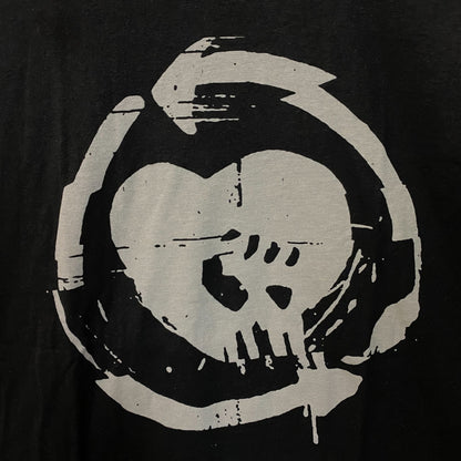 Rise Against Heart Fist Punk Rock Band Graphic T-Shirt 2XL
