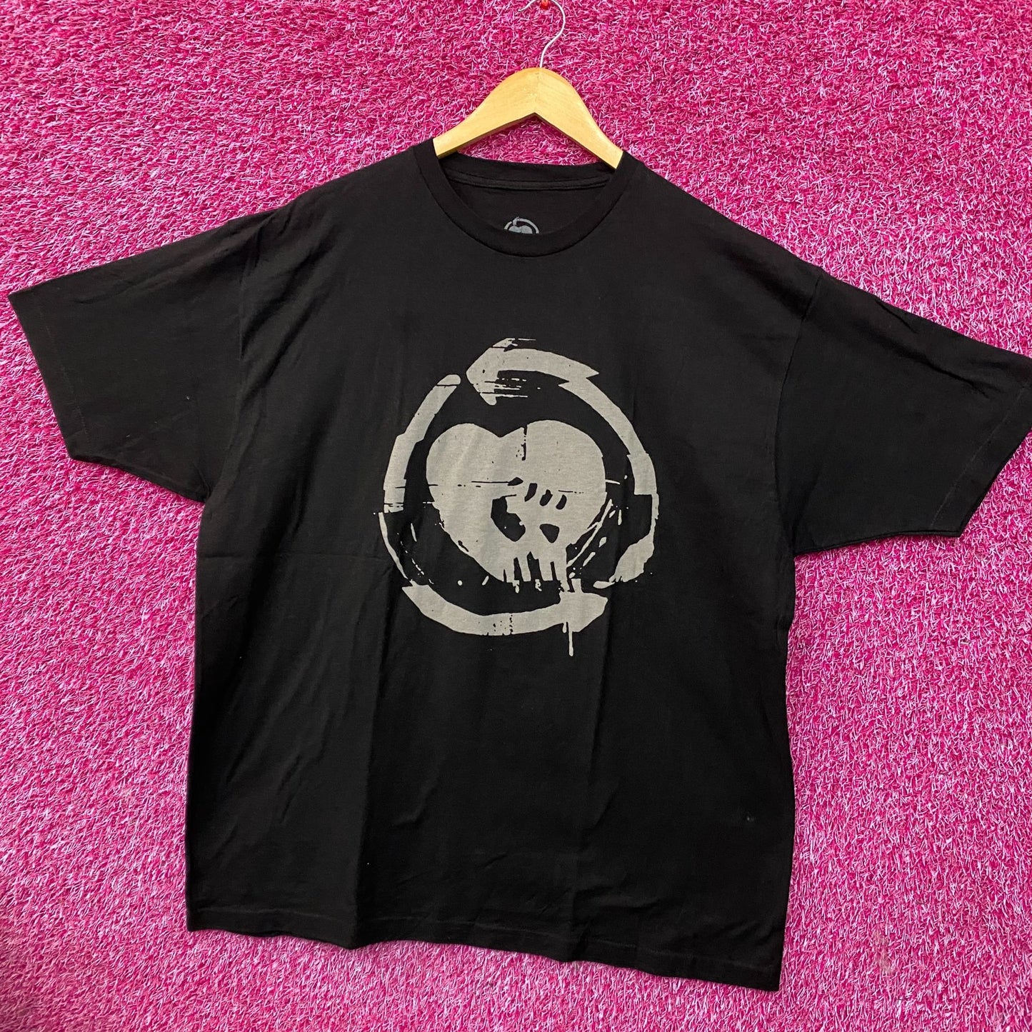 Rise Against Heart Fist Punk Rock Band Graphic T-Shirt 2XL