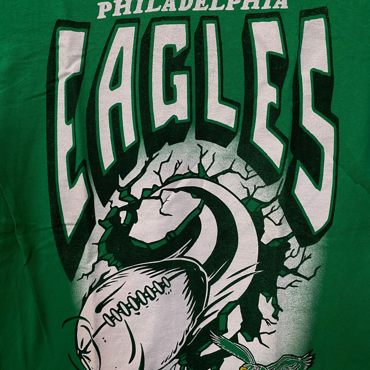 Junk Food Clothing Philadelphia Eagles "Breakthrough" Flea Market Graphic T-Shirt XS