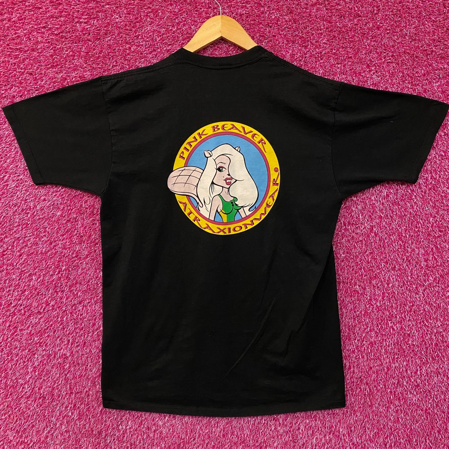 Pink Beaver Atraxion Wear Graphic Design T-Shirt Large