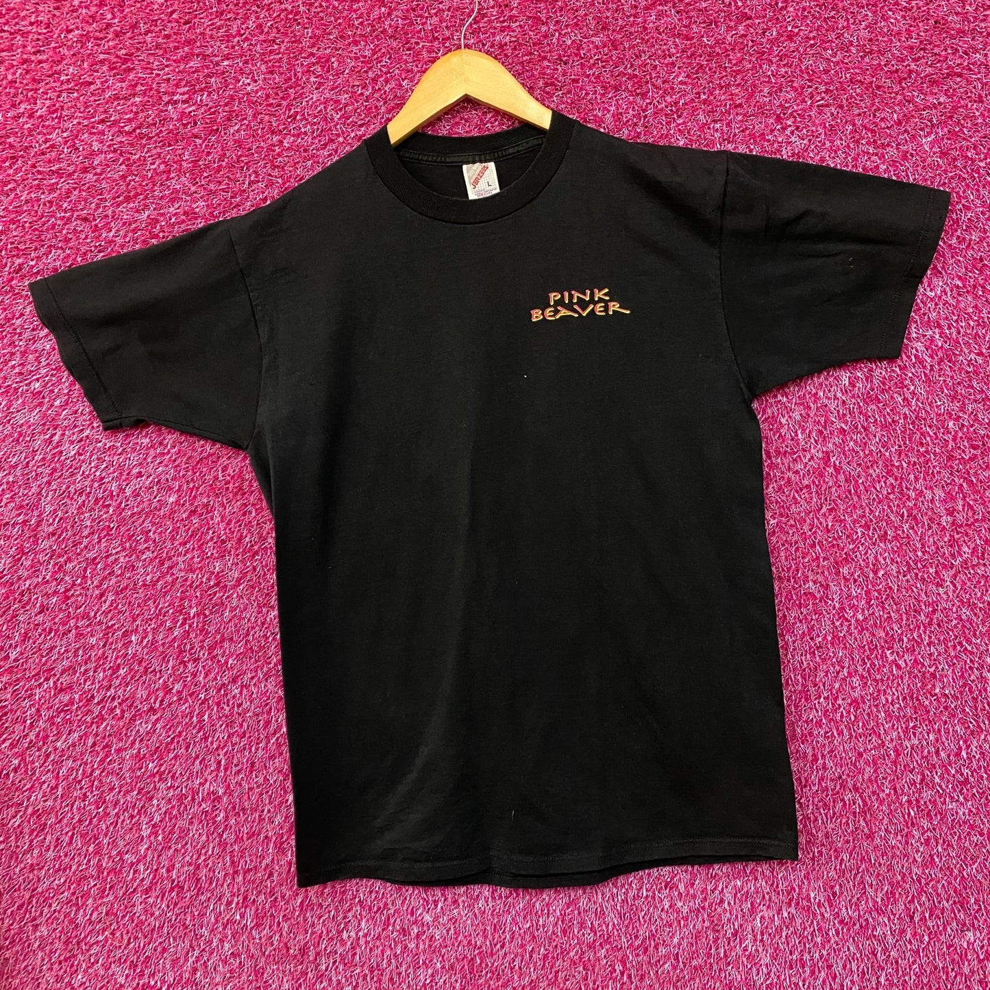 Pink Beaver Atraxion Wear Graphic Design T-Shirt Large