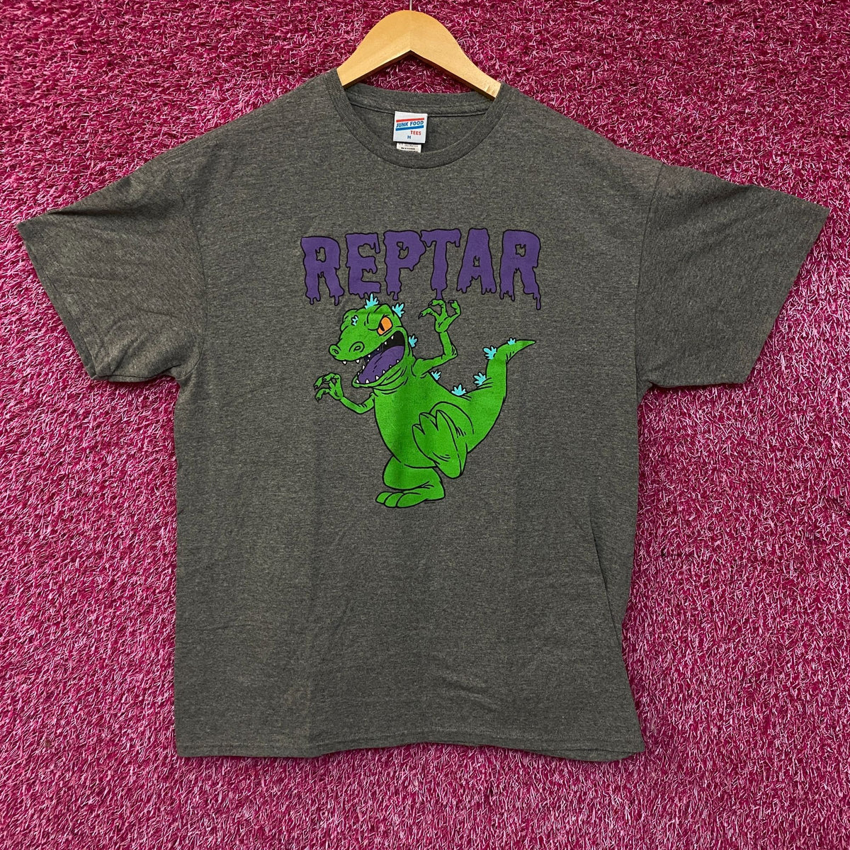 Rugrats Reptar Character T-shirt size Medium