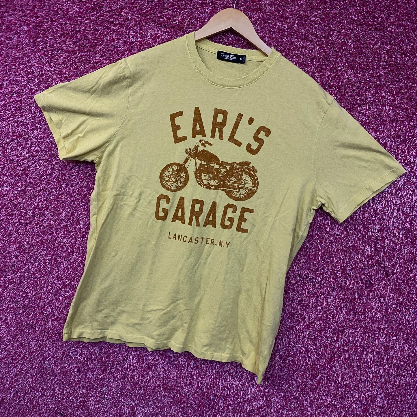 Junk Food Earl's Garage Vintage Style Graphic Women's T-Shirt XL