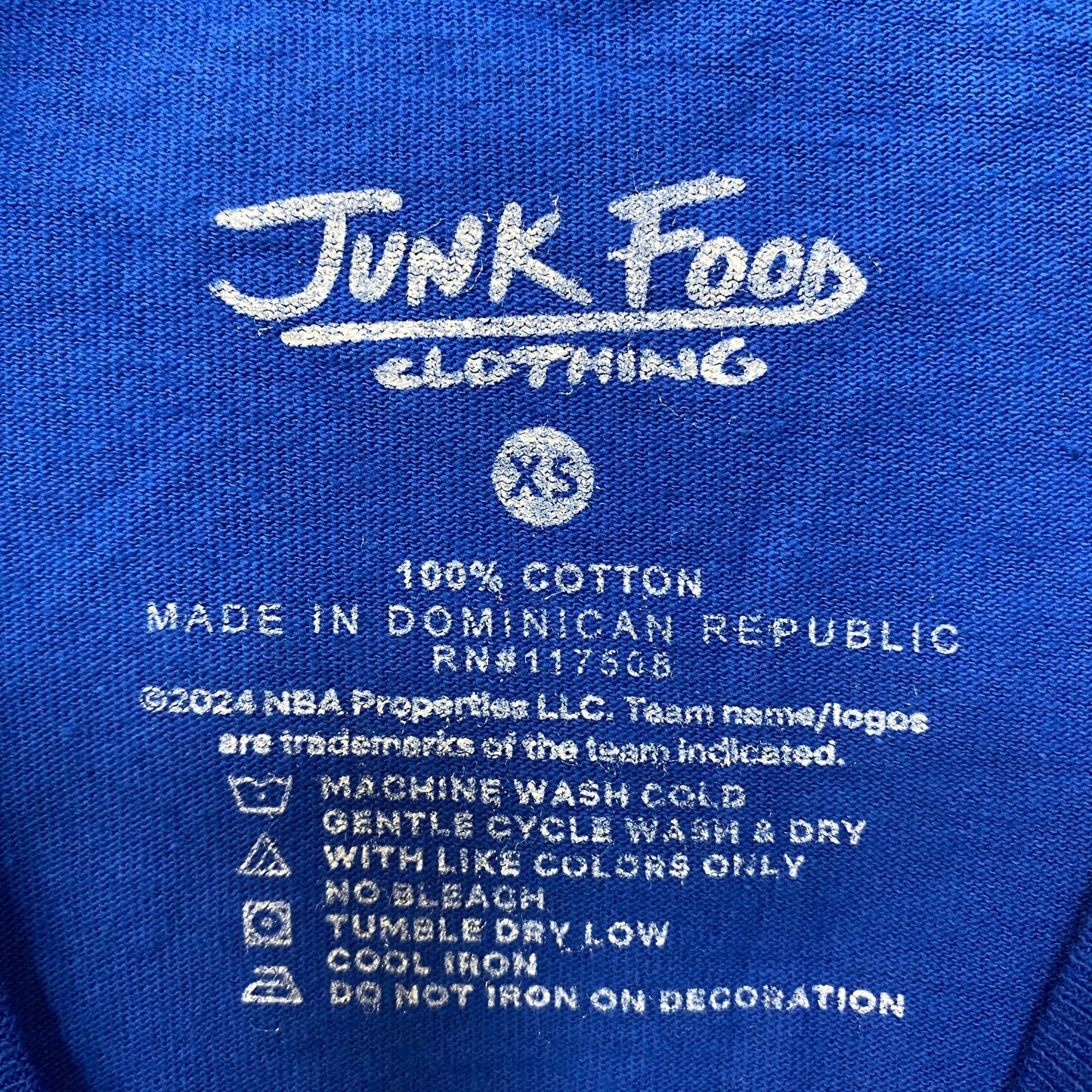 Junk Food Dallas Mavericks Break Through Basketball T-Shirt XS