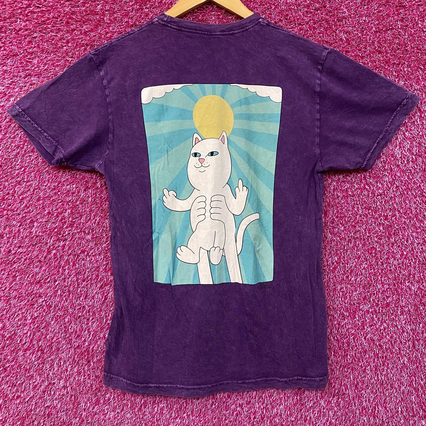 Rip N Dip Halo Lord Nermal Graphic Design T-Shirt Medium