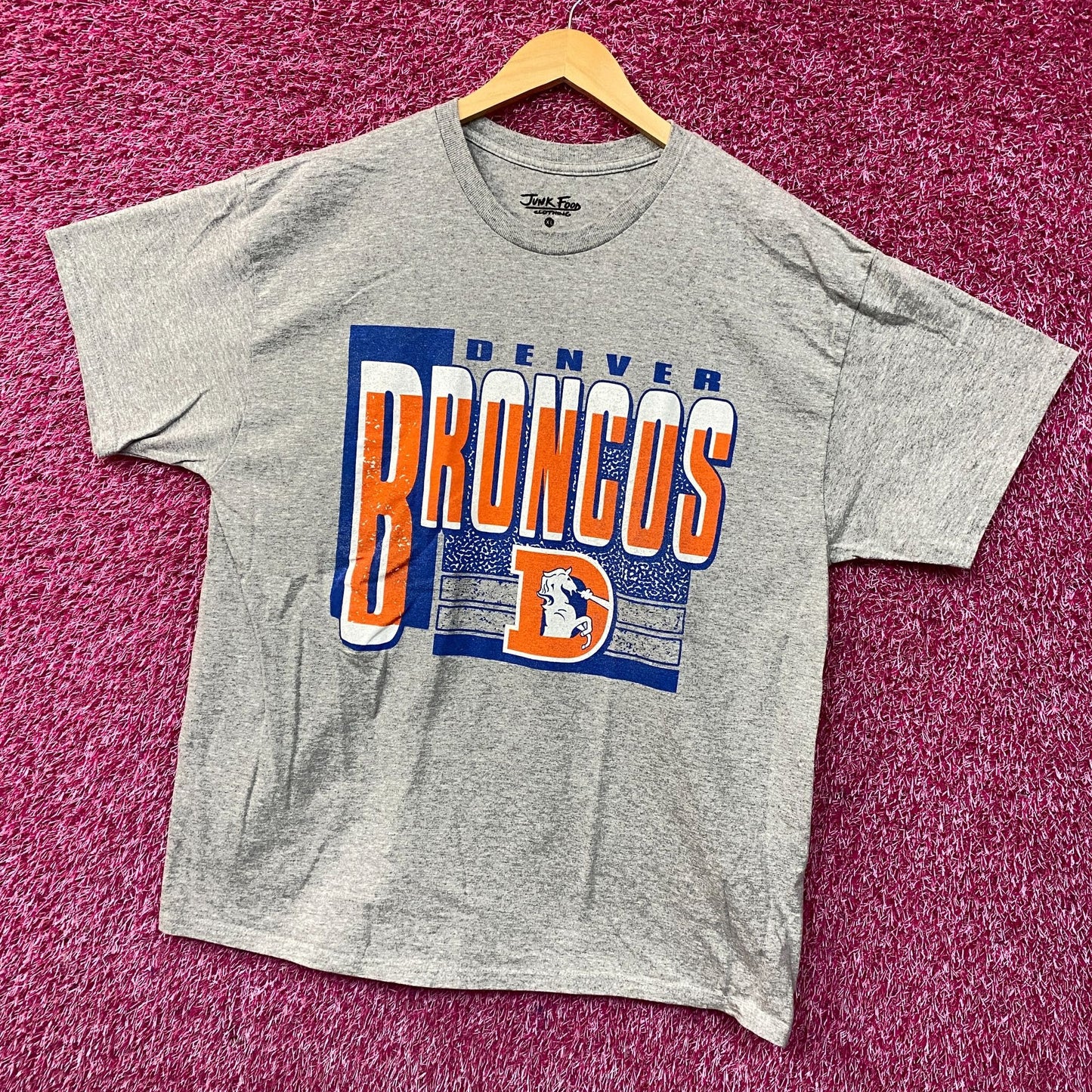 Junk Food Clothing NFL Denver Broncos Complete T-Shirt XL