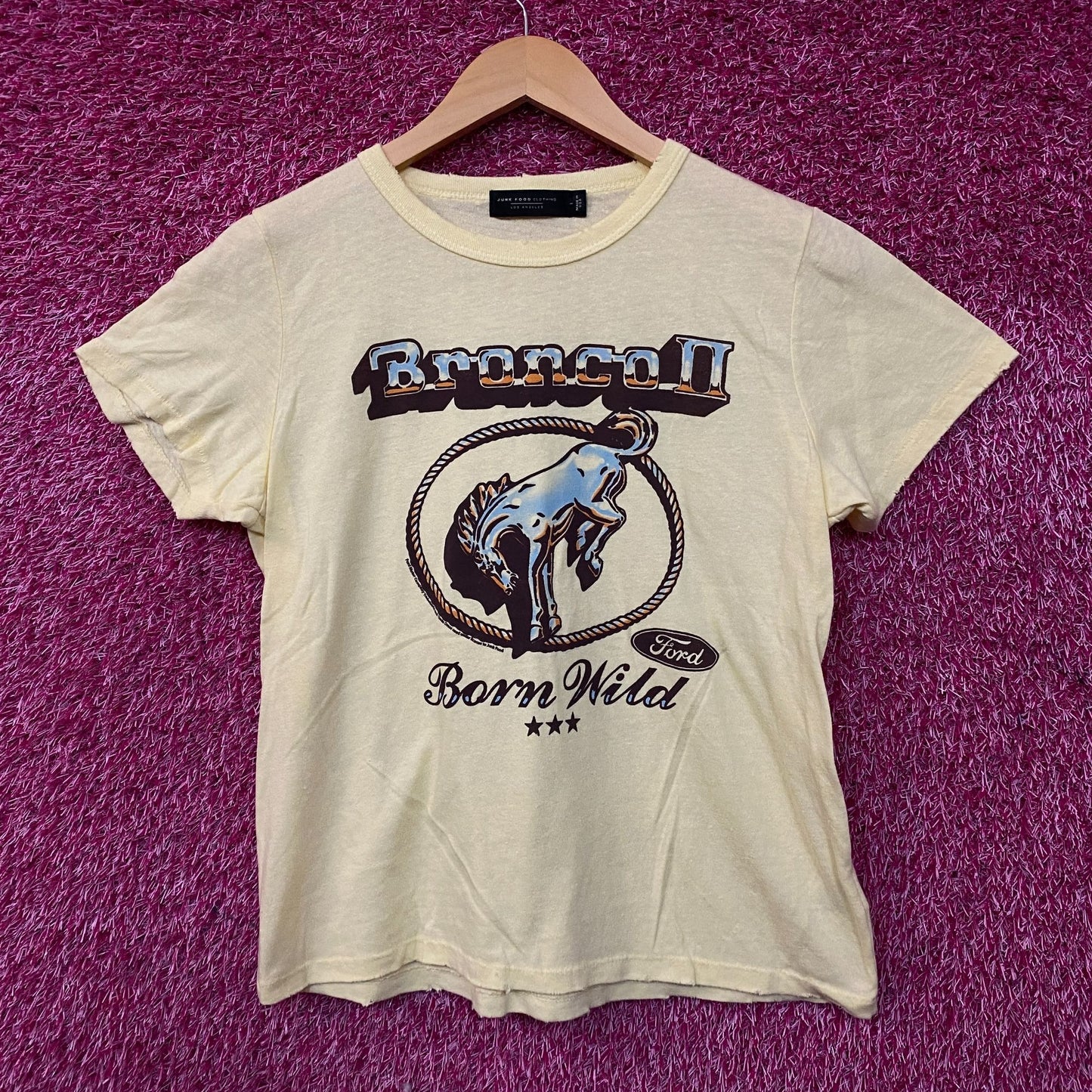 Junk Food Clothing Women's Bronco 2 Born Wild Graphic T-Shirt Large