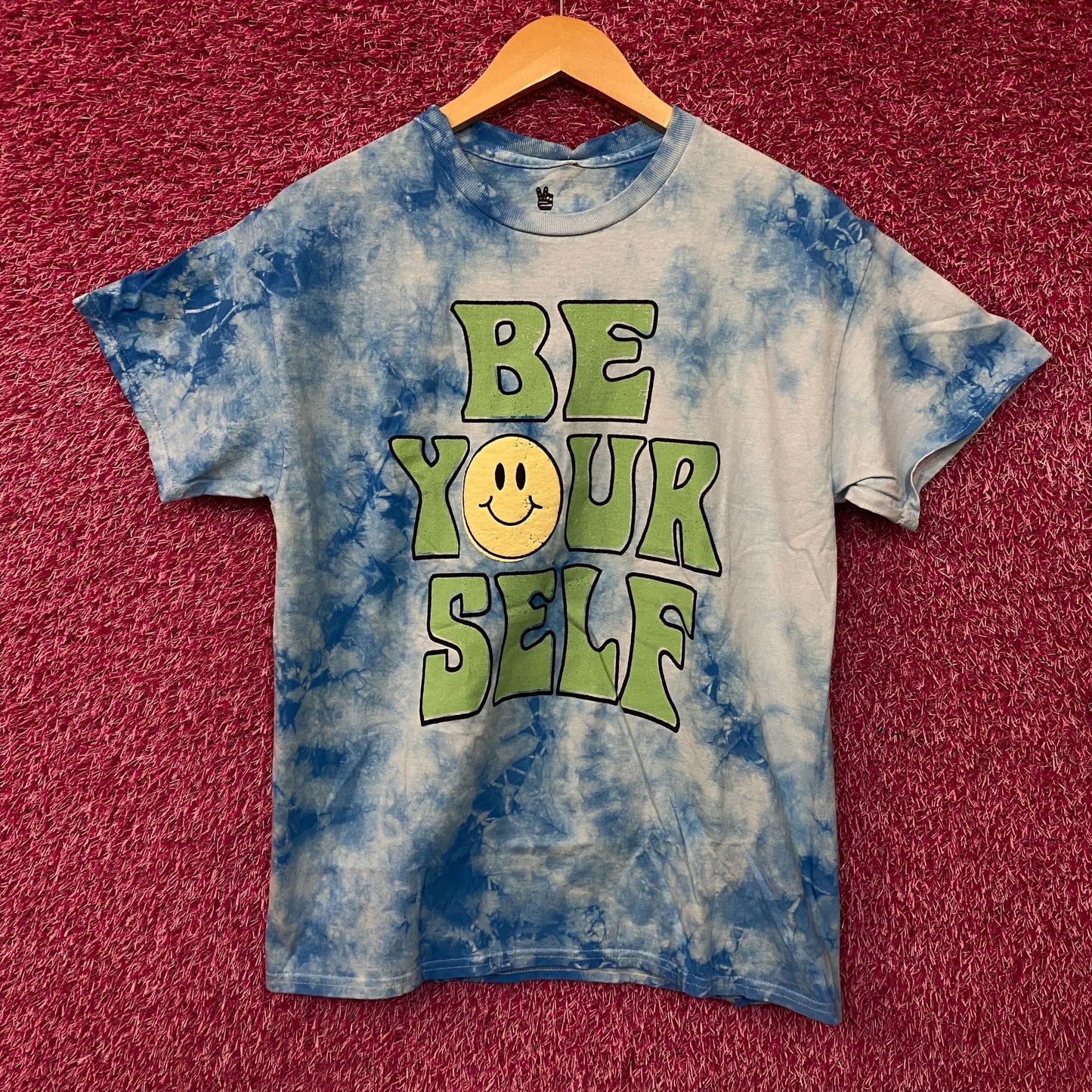Be Yourself Be Happy Tiedye Tshirt size XS