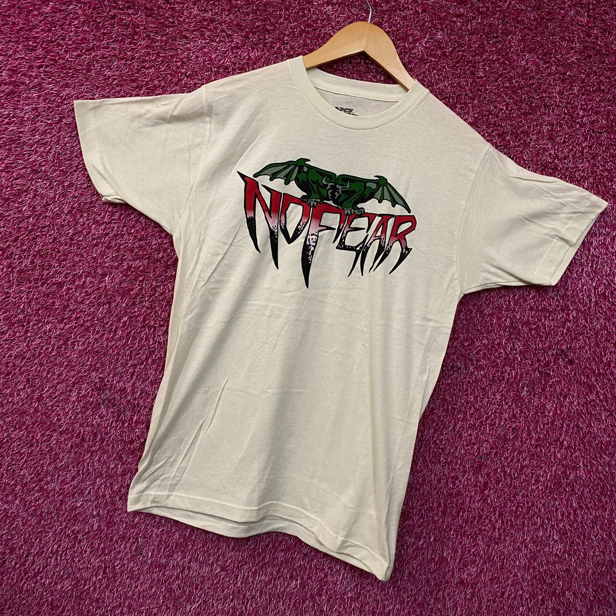 No Fear Vintage Style Gargoyle Graphic Tee Medium