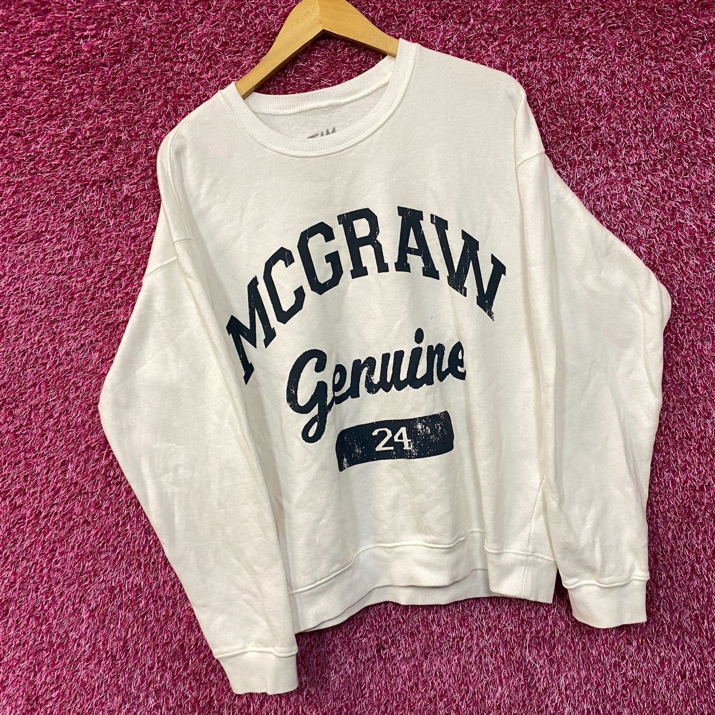 Tim McGraw Genuine 24' Crewneck size Large