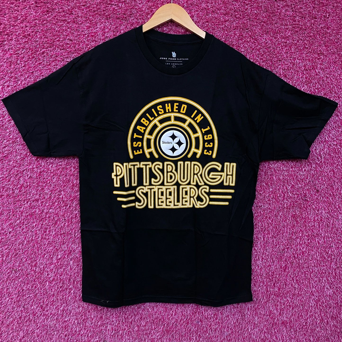 Junk Food NFL Pittsburgh Steelers Team Logo Graphic T-Shirt Large
