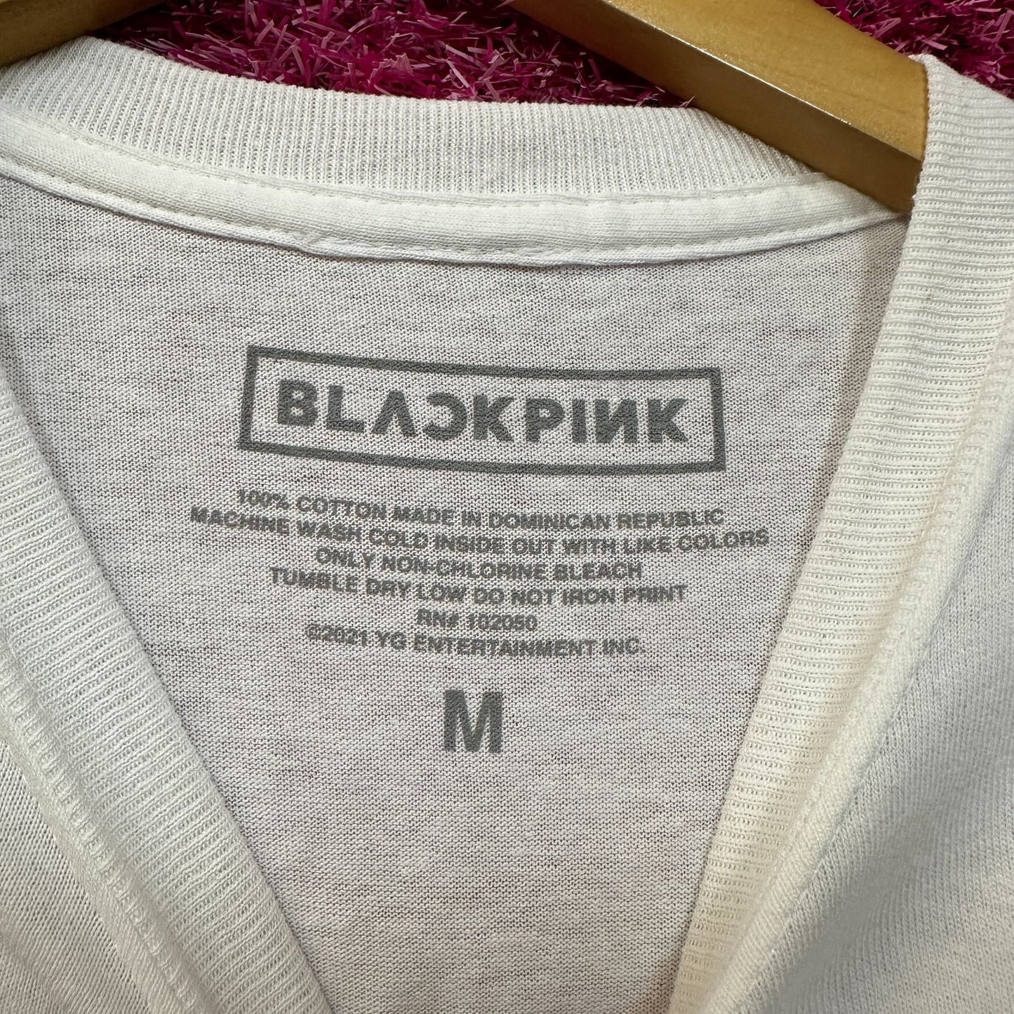Black pink Shut Down Kpop Tshirt size medium