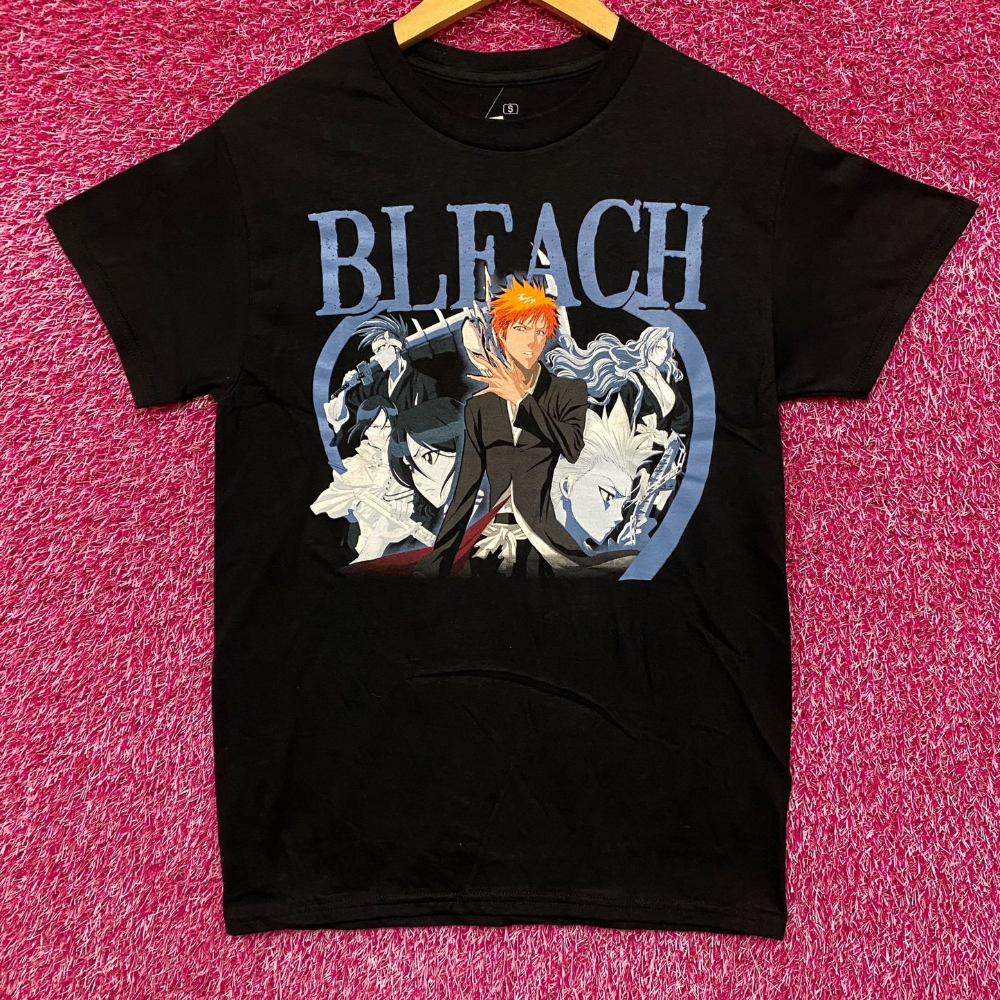Bleach Ichigo Kurosaki Bankai and Hollow Mask Anime Graphic Design T-Shirt Small