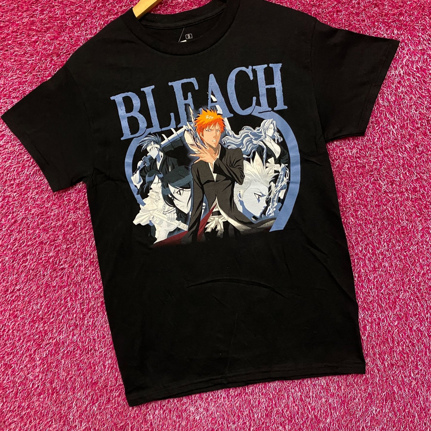 Bleach Ichigo Kurosaki Bankai and Hollow Mask Anime Graphic Design T-Shirt Small